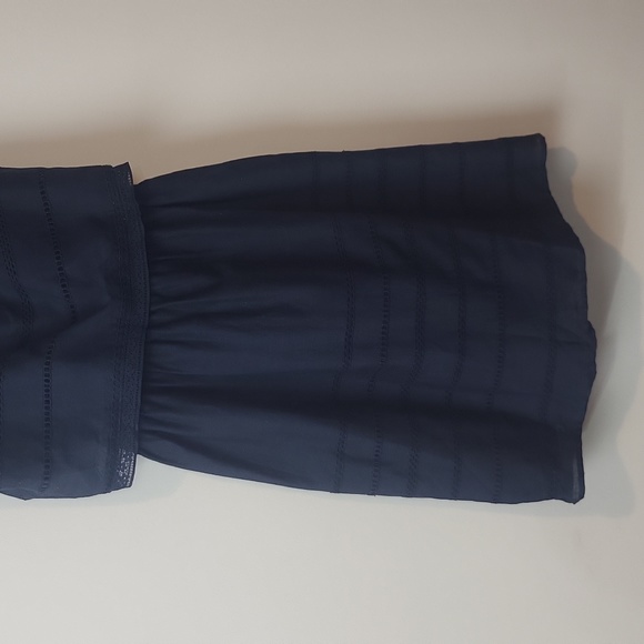 ROMEO + JULIET COUTURE Navy Blue Lace Peekabo Back Midi Dress - Picture 6 of 16